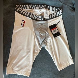 Nike Pro Men’s Basketball Dri-Fit Boxer Briefs White size L New with Tag